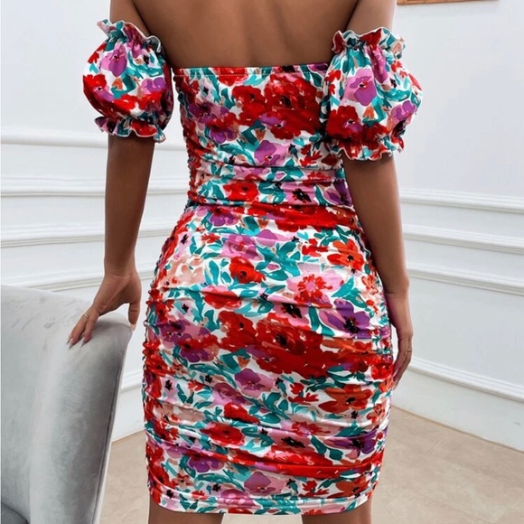 Floral dress - Picture 4 of 4